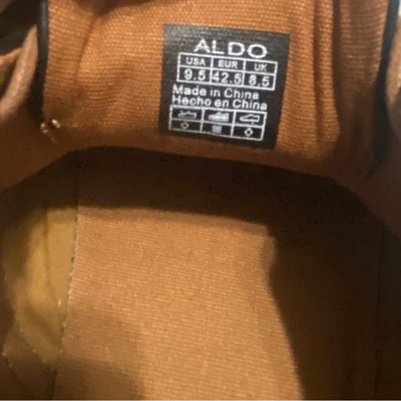 Also men’s shoes - Picture 5 of 7